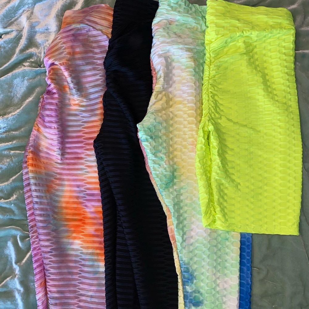 Textured legging Capri and shorts! Size L-Xl